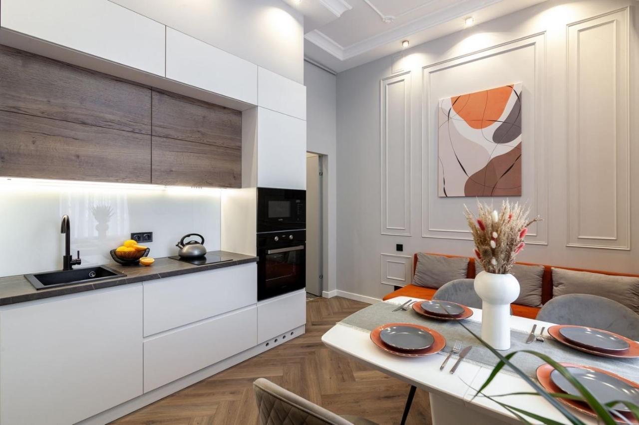 Кості Левицького 11 Lviv Exterior foto