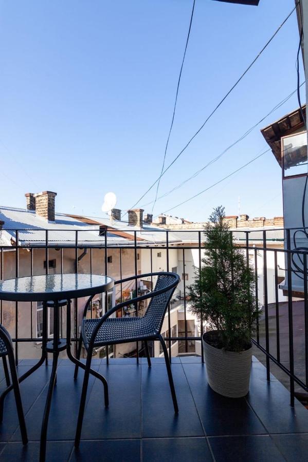 Кості Левицького 11 Lviv Exterior foto